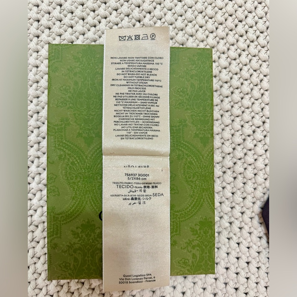 🧣✨Authentic Gucci Printed silk twill neck bow reversible - 🆓 SHIPPING - Picture 8 of 9